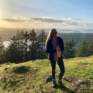 Meet your Posher, Julia